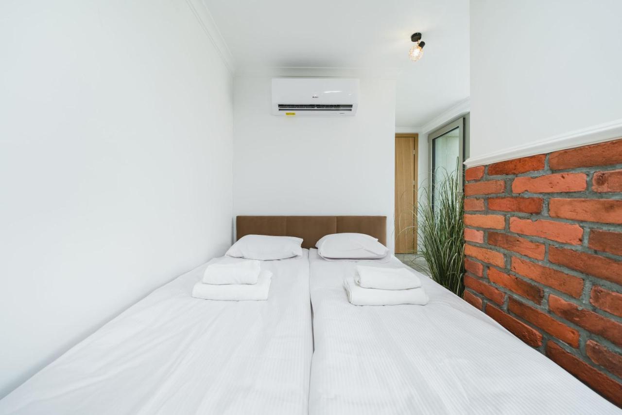 Apartamenty Na Debnikach - By Upstairs Krakow Exterior photo