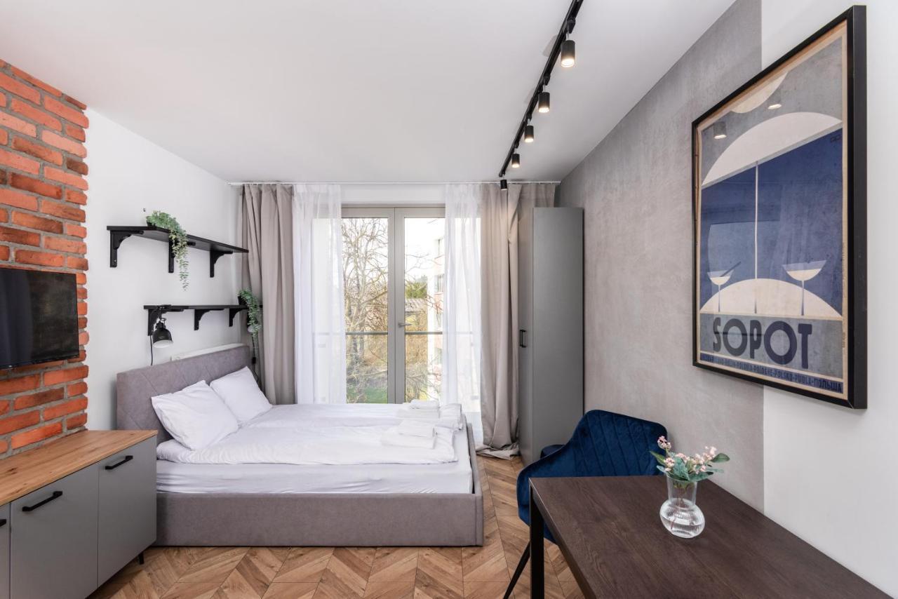 Apartamenty Na Debnikach - By Upstairs Krakow Exterior photo